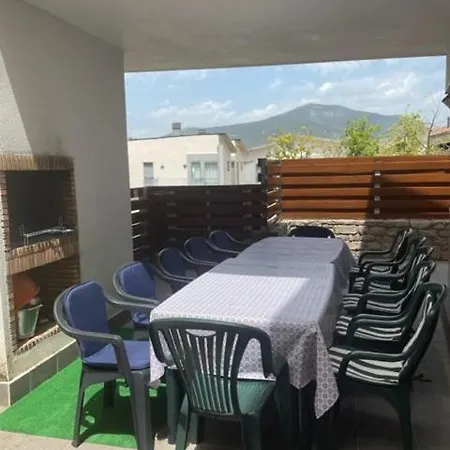 Adosado Entero, Bbq Y Piscina Comunitaria 別荘 Sabiñánigo