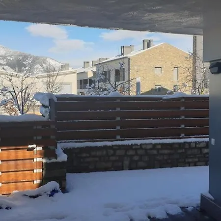 別荘 Adosado Entero, Bbq Y Piscina Comunitaria Sabiñánigo