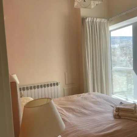 Adosado Entero, Bbq Y Piscina Comunitaria Sabiñánigo