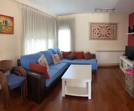 別荘 Adosado Entero, Bbq Y Piscina Comunitaria Sabiñánigo