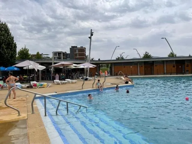 Adosado Entero, Bbq Y Piscina Comunitaria *